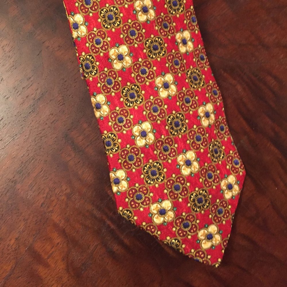 Valentino Cravatte (tie) 100% Silk, like new